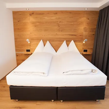 Serviced Elite Apartment *