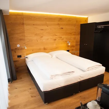 Serviced Elite Apartment